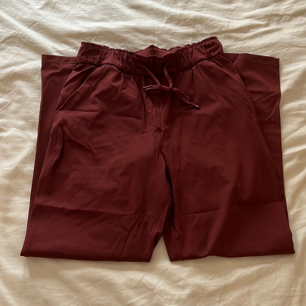 Lululemon stretch high-rise pant in mulled wine